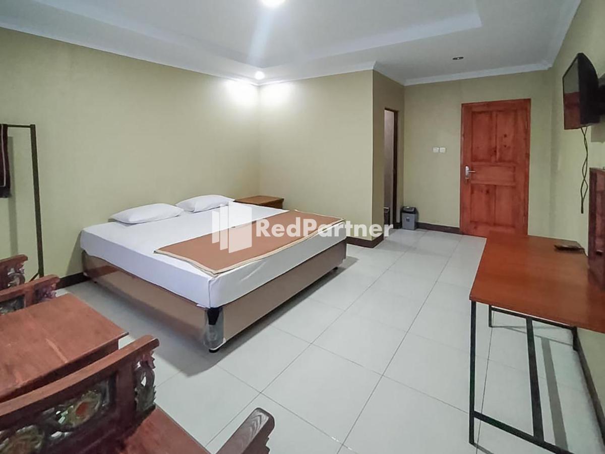 Pertiwi Village Redpartner Paragajen Экстерьер фото